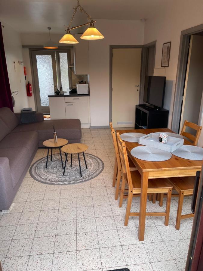 Au Bout Du Monde Villa Hastiere-par-dela Luaran gambar